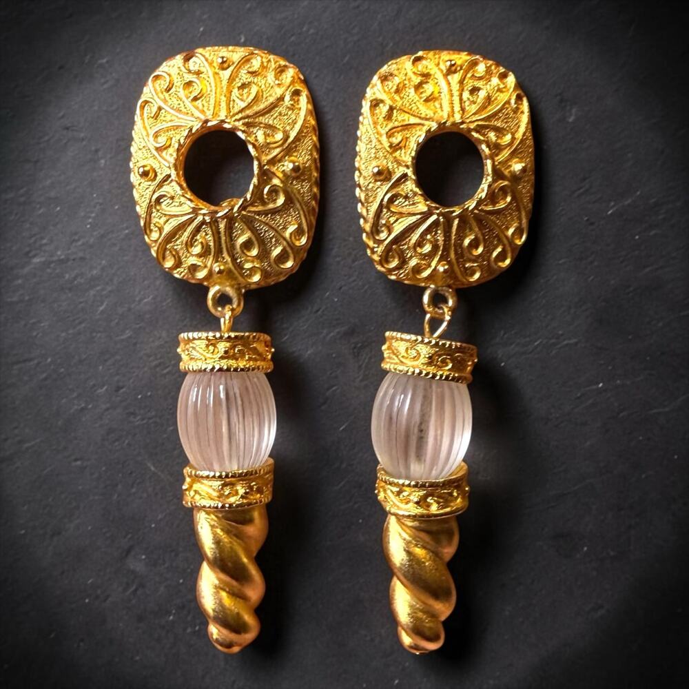VTG Jose Barrera Etruscan-Style Dangle Clip-On Earrings Gold Tone Frosted Glass